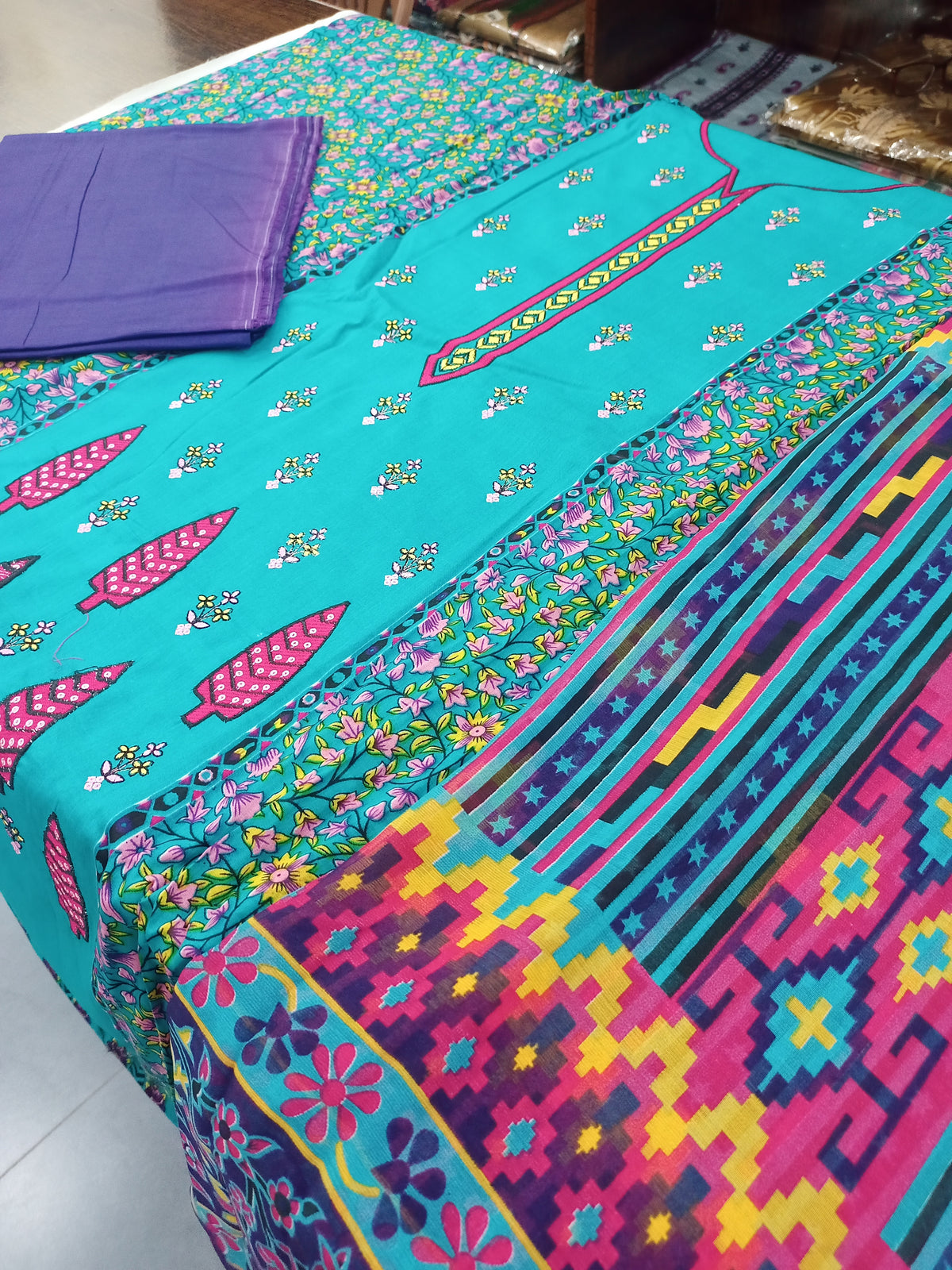 EMBROIDERED LAWN 3PC-ELC002